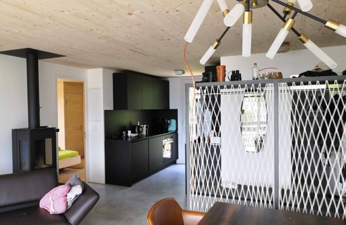 Vaz-Obervaz House | Modernes heimeliges Chalet by Interhome