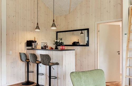 Stege House | Modernes Pool- und Aktivitätshaus mit 9 Schlafzimmern und 4 Bädern