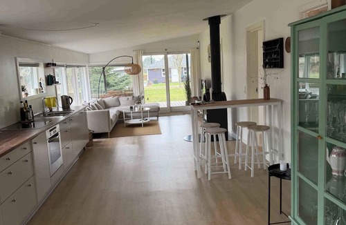 Allingabro House | Modernised cottage near woods and beach