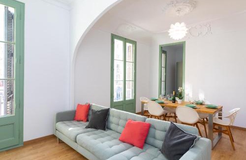 Sant Antoni Apartment | Modernist Family Apartment by PriorityVillas