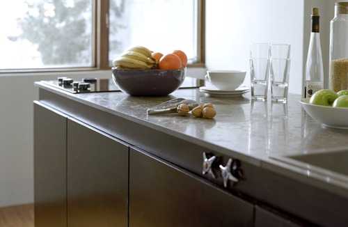 Little Italy House | Modernist Home + Nanny Suite + Backyard + 2 Parkingn-> airbnb superhost