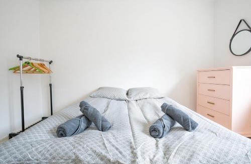 Holstebro Apartment | Modernized Bed & Bath