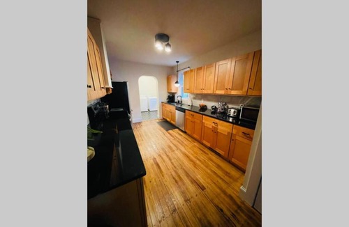 Lancaster Villa | Modernized City Home w/ Parking Downtown Lancaster