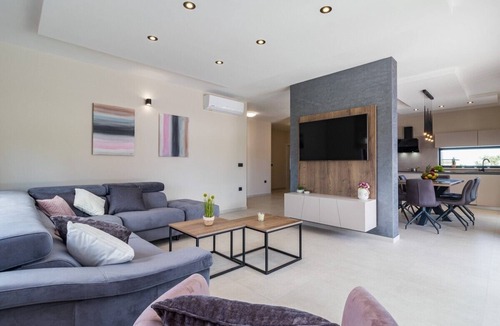 Rebici Villa | Modernly designed villa with private pool can accommodate up to 8 persons.