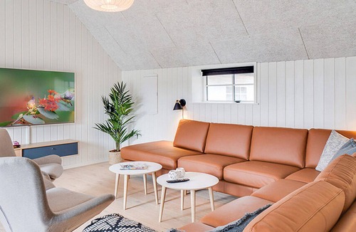 Klegod Strand House | Modernly equipped holiday home with activity room, pool, whirlpool and sauna