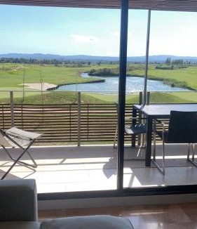 Torroella de Montgri Apartment | Moderno apartamento en Empordà Golf