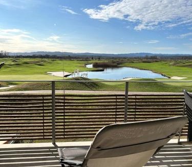 Torroella de Montgri Apartment | Moderno apartamento en Empordà Golf