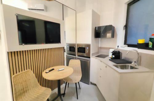 El Guinardo Apartment | Moderno estudio Sagrada Familia