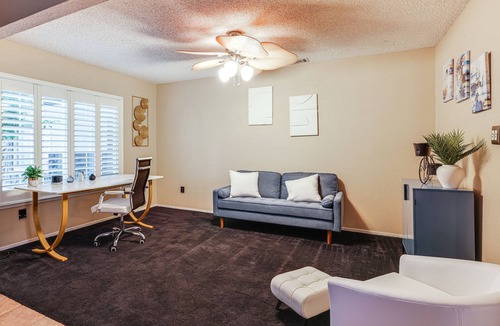Modesto House | Modesto Vacation Home: 6 Mi to Downtown!