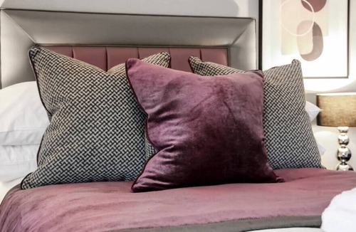 Uxbridge South Condo | Modish and Cozy Apartment in Convenient Location