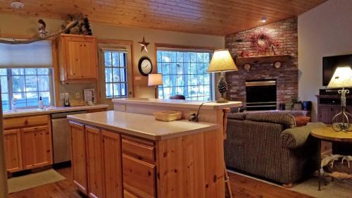 Deer Park House | Modoc 05