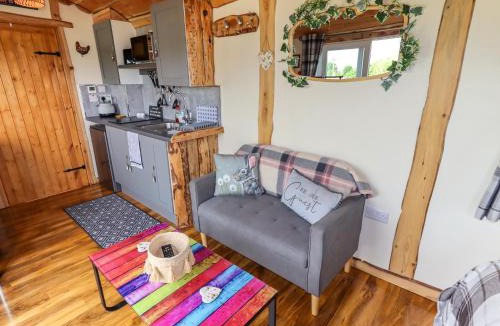 Denbigh House | Moel Y Parc