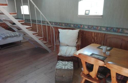 Askeby Bed & Breakfast | Moen Oekologisk Bed & Breakfast