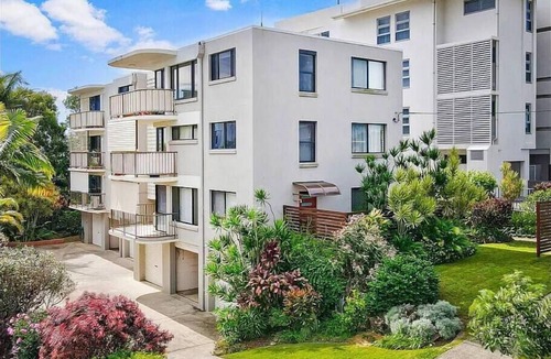 Moffat Beach Apartment | Moffat Beach Surf Retreat