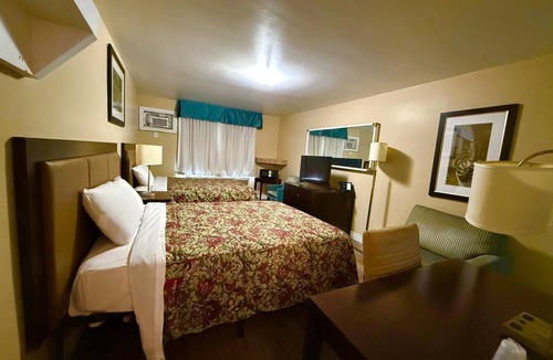 Brantford Hotel | Mohawk Motel