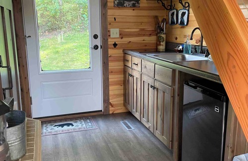 Perrysville Cabin | Mohican Cabin Private Getaway