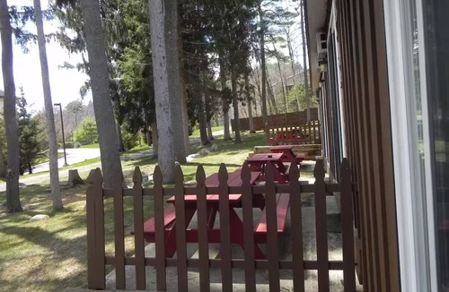 Lake George Resort | Mohican Resort Motel - 2 Bedroom Efficiency