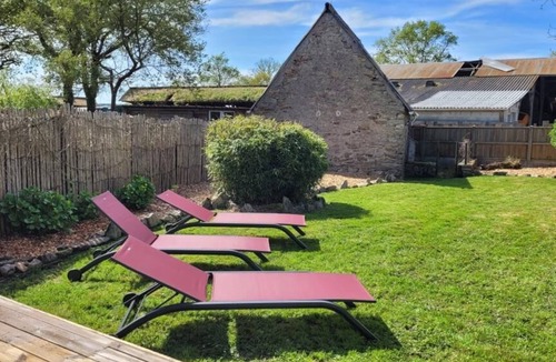 Saint-Molf Apartment | Mohonna: Charming star-studded Breton getaway