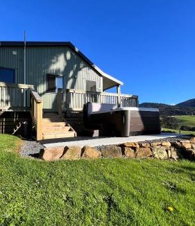 Owaka Ski Chalet | Mohua Park - Catlins Eco Accommodation