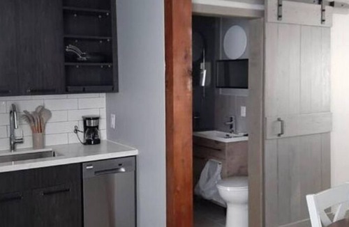 Madoc Hotel | Moira Lake Motel - Double Room