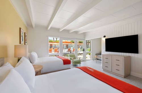 Palm Desert Hotel | Mojave Resort - Adults Only