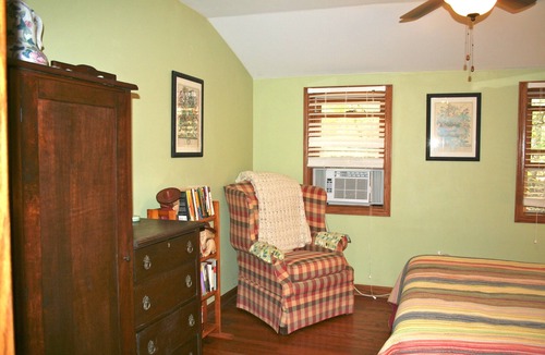 Cobden House | MoJo Valley Cottage