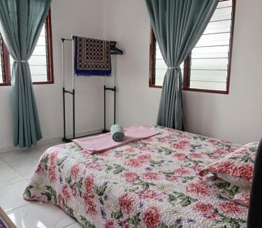 Kampung Batin House | Mok House - Unit 1