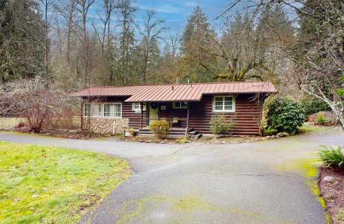 Molalla House | Molalla River Cottage