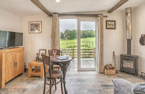 Mawr House | Molehill Lodge