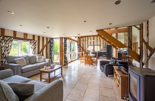 Saxmundham House | Moles Meadow, Middleton