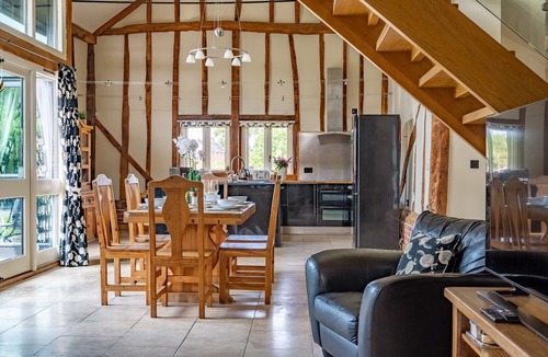 Saxmundham House | Moles Meadow, Middleton