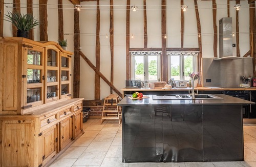 Saxmundham House | Moles Meadow, Middleton