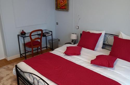 Beauvais House | Molibeau