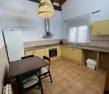 Santa Eulalia de Roncana Villa | Molinet