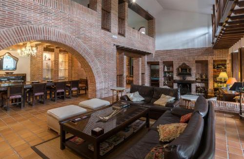 Arcos Hotel | Molino De La Vega