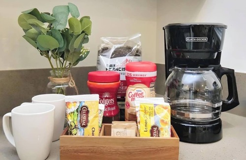 Cambrian House | MolivuHomes 3BR | New | KingBed | Kid/Pet Friendly