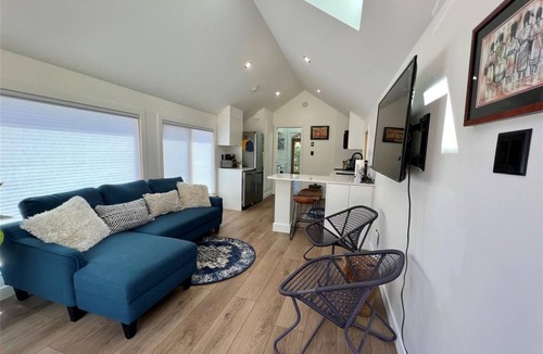 Ronan House | Mollman Creek Hideaway