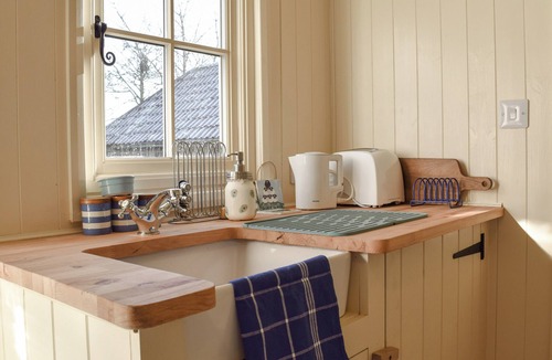 Bampton Cottage | Molly The Shepherds Hut