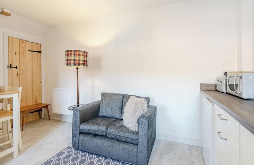 Ellesmere Cottage | Molly Veroni - UK43592