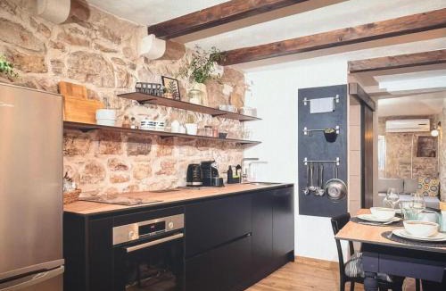Stari Grad Apartment | Molo selo area