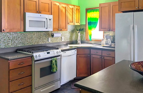 Ualapue Condo | MOLOKAI ISLAND Two Bedroom Oceanfront Top End Unit!