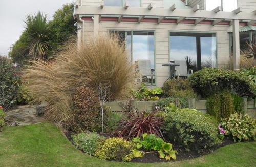 Kaka Point Bed & Breakfast | Molyneux House