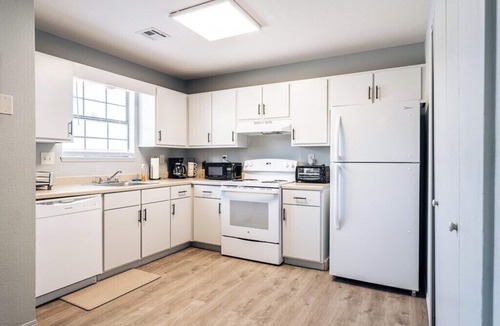 Downtown House | Momentary 2 blocks! Next to Razorback trail! 502C