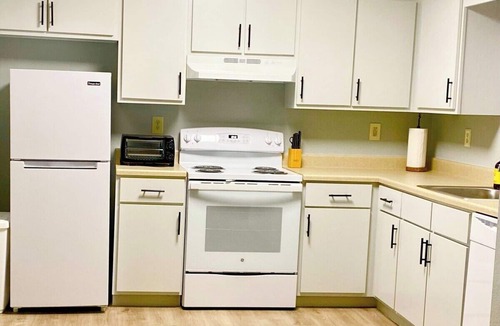Downtown House | Momentary 2 blocks! Next to Razorback trail! 502C