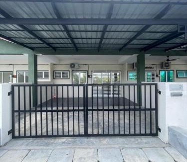 Bandar Seri Iskandar House | mOmma's Homestay