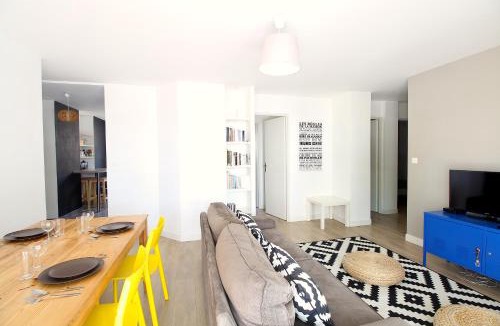 Yves Farge - Le Fleuve Apartment | Mon Appart A GERLAND IV