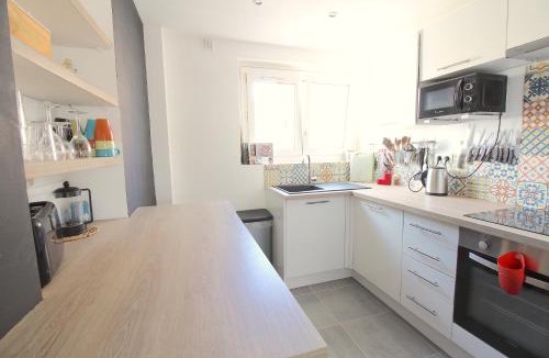 Yves Farge - Le Fleuve Apartment | Mon Appart A GERLAND IV