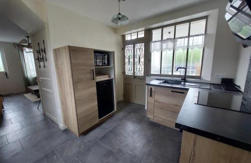 Coucy-le-Chateau-Auffrique House | Mon Caillou