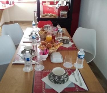 Les Aix-d'Angillon House | mon château en Berry