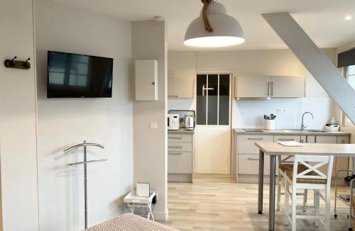 Port-en-Bessin-Huppain Apartment | Mon Port d'Attache